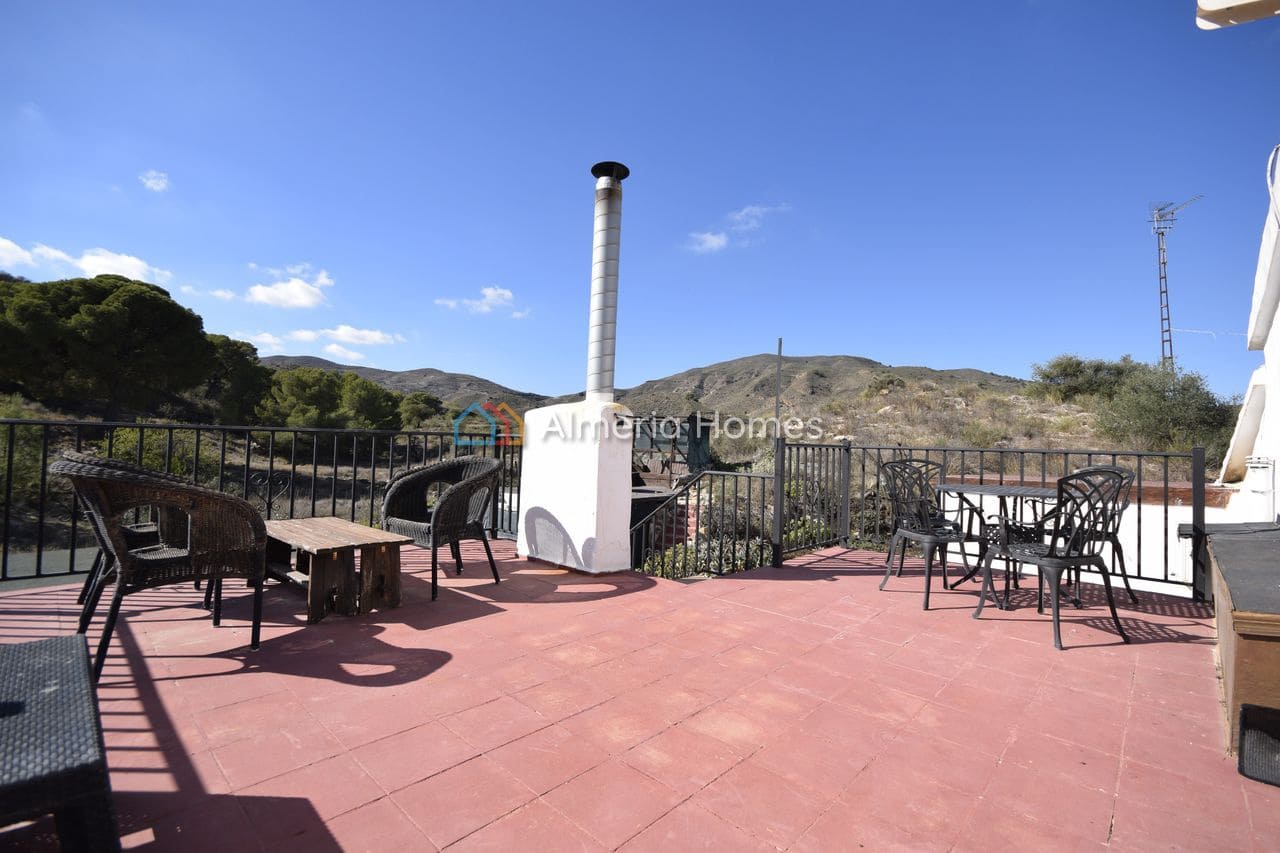 5 slaapkamer Finca/Landhuis te koop in Lubrin met zwembad garage - € 198.500 (Ref: 10183827)