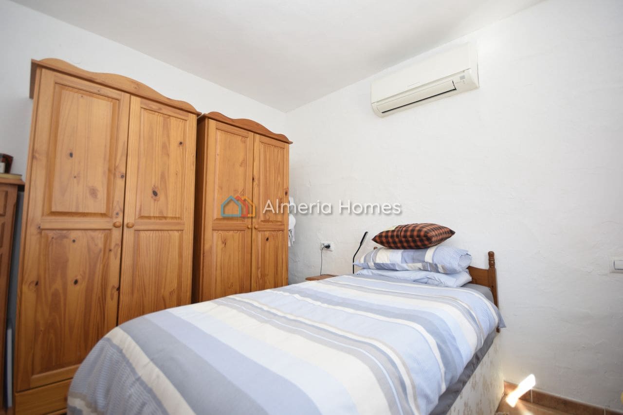 5 slaapkamer Finca/Landhuis te koop in Lubrin met zwembad garage - € 198.500 (Ref: 10183827)