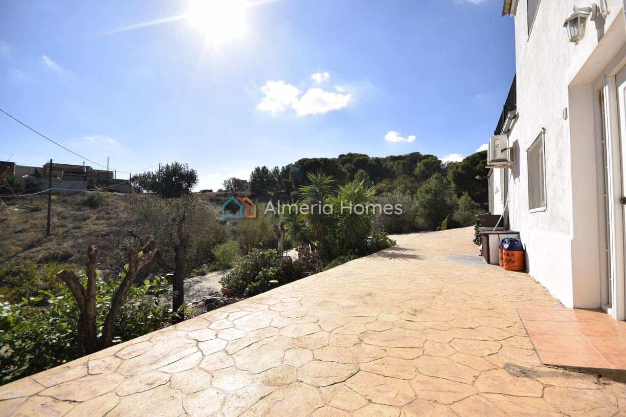 5 slaapkamer Finca/Landhuis te koop in Lubrin met zwembad garage - € 198.500 (Ref: 10183827)