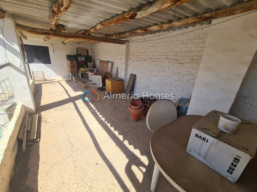 5 soveværelse Byhus til salg i Caniles med swimmingpool - € 110.000 (Ref: 1046617)