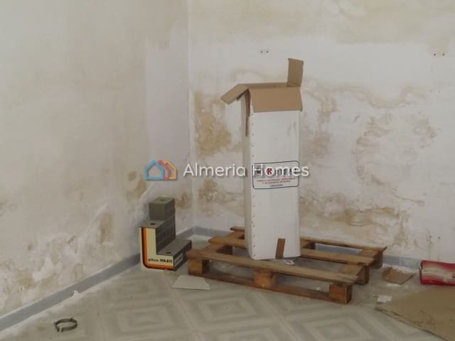 5 soverom Hus til salgs i Almanzora, Cantoria - € 145 000 (Ref: 2682473)