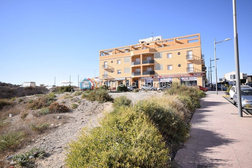 Grunde uden byggetilladelser til salg i Albox - € 170.000 (Ref: 2840470)