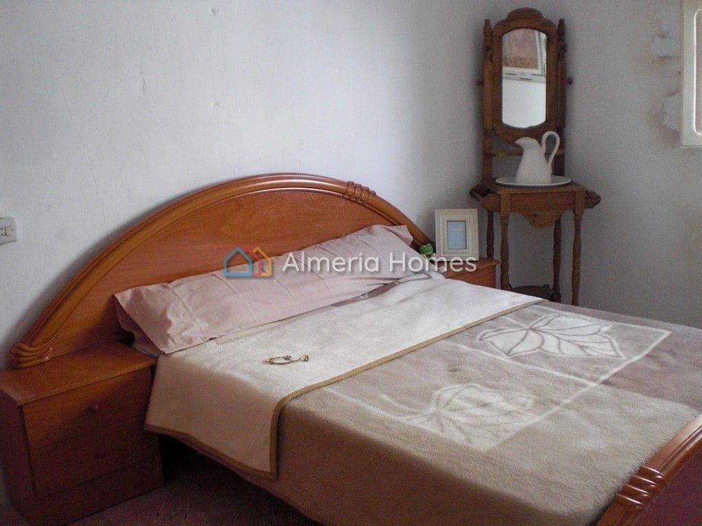 5 soverom Hus til salgs i Seron - € 44 000 (Ref: 2972004)