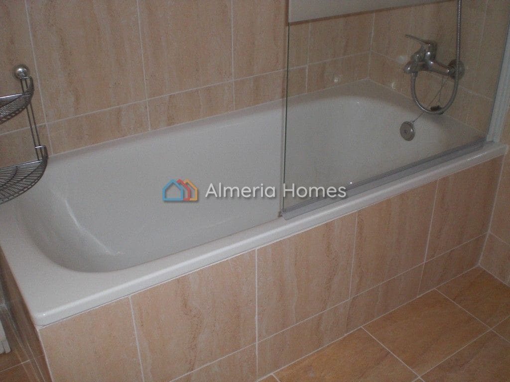 5 soverom Hus til salgs i Seron - € 44 000 (Ref: 2972004)