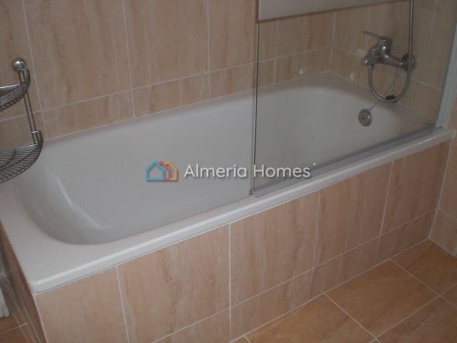 5 soveværelse Byhus til salg i Serón - € 44.000 (Ref: 2972004)