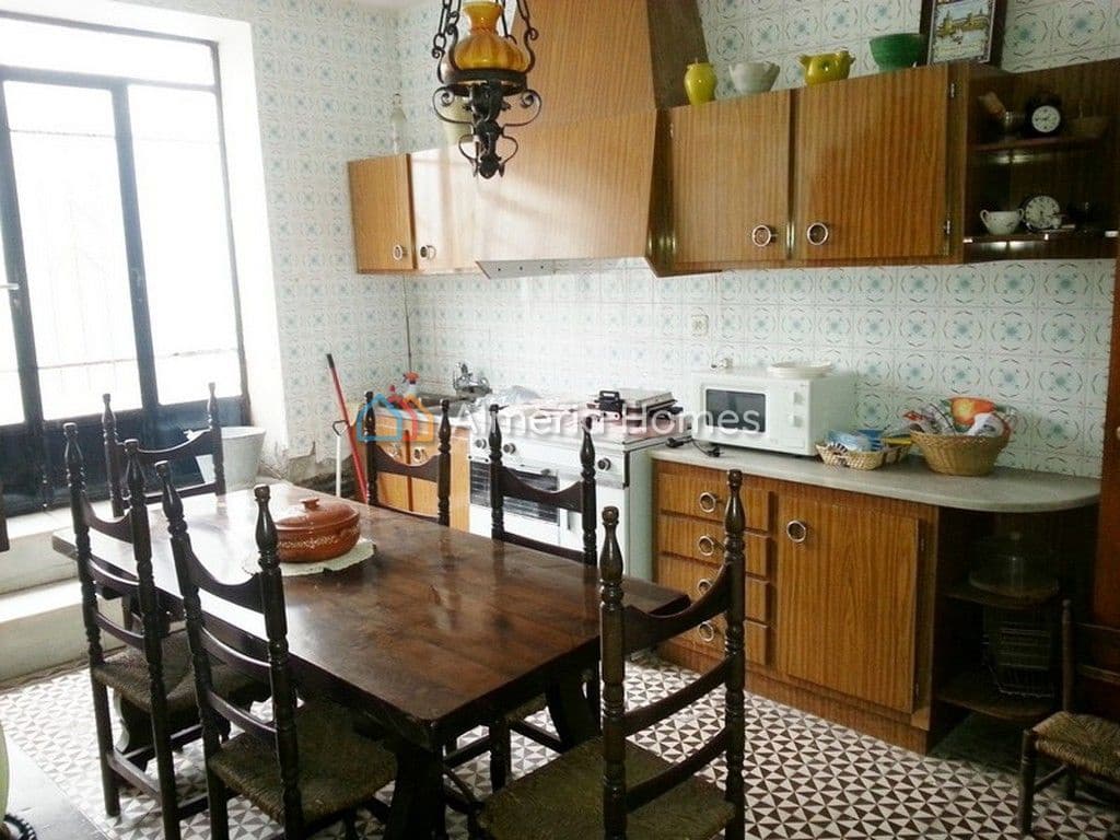 9 chambre Maison de Ville à vendre à Albanchez - 148 950 € (Ref: 3066805)