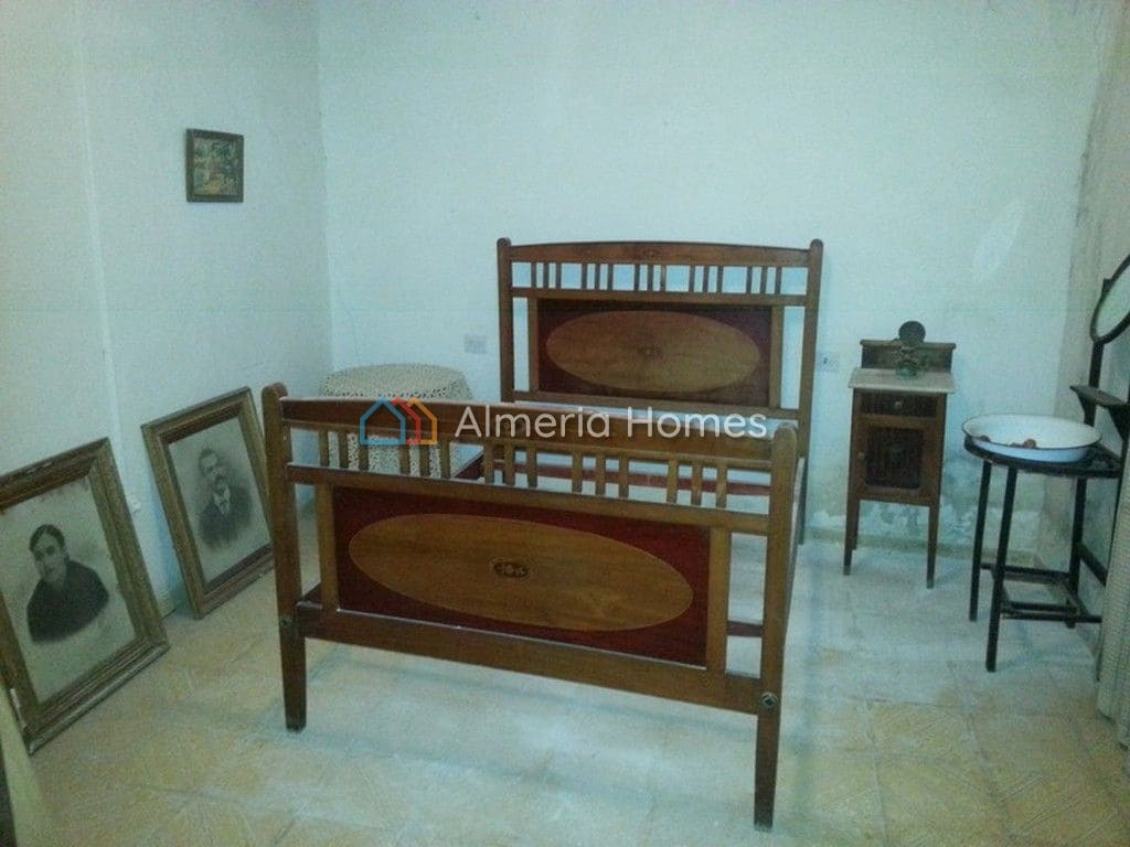 9 chambre Maison de Ville à vendre à Albanchez - 148 950 € (Ref: 3066805)