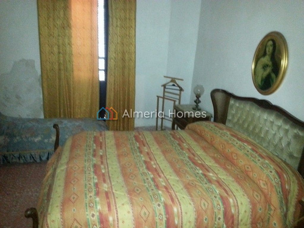 9 chambre Maison de Ville à vendre à Albanchez - 148 950 € (Ref: 3066805)