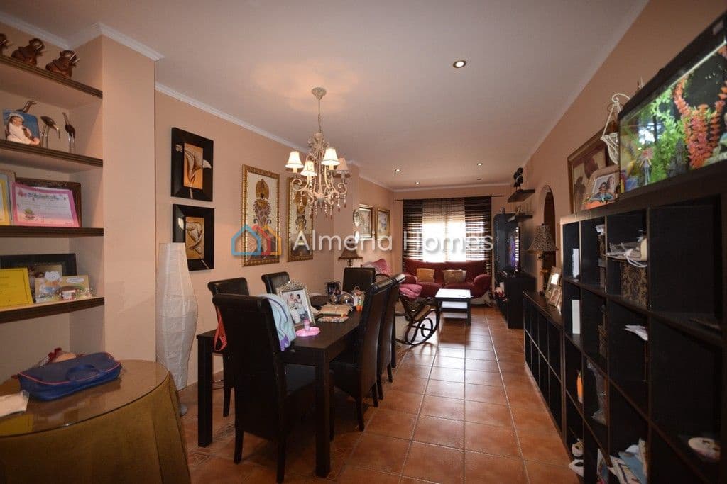 4 bedroom Apartment for sale in Zurgena - € 110,000 (Ref: 3066807)