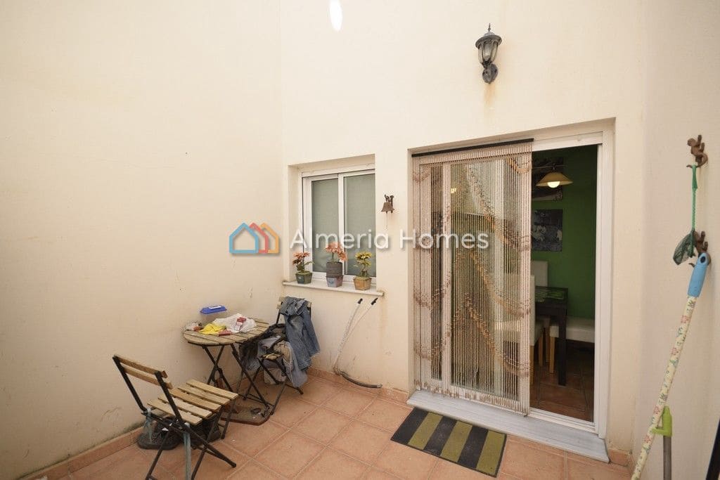 4 bedroom Apartment for sale in Zurgena - € 110,000 (Ref: 3066807)