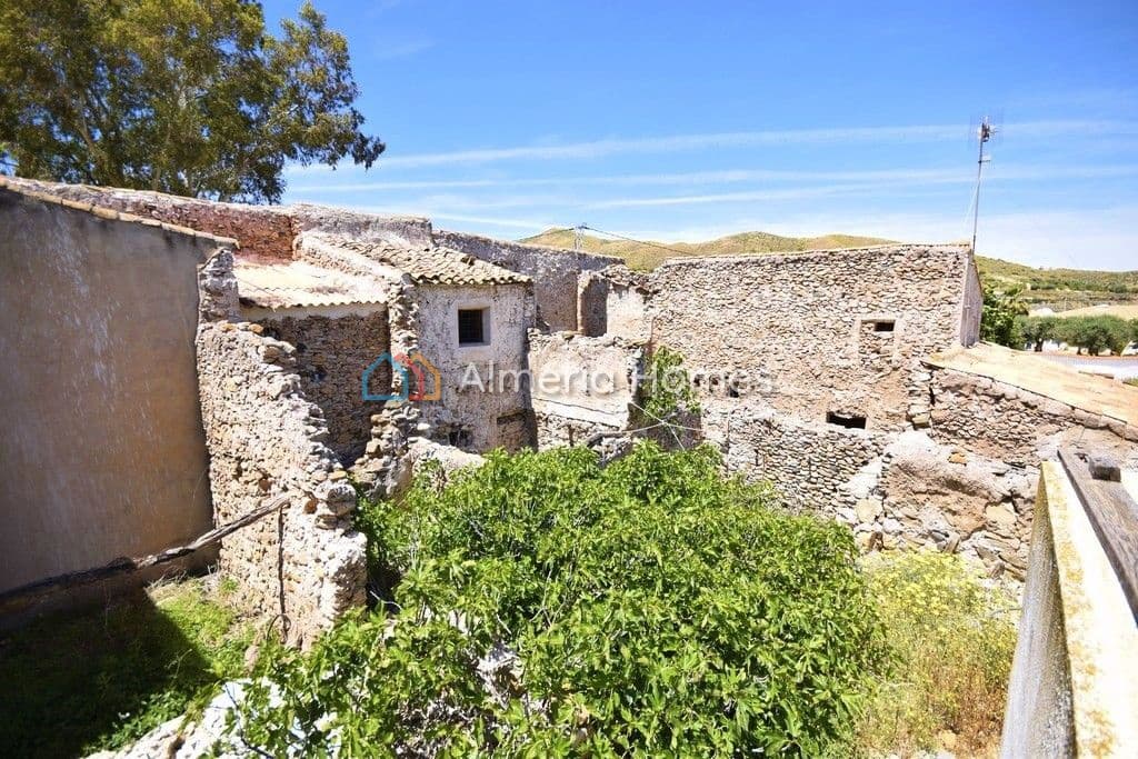 8 soveværelse Finca/Landehus til salg i Arboleas - € 145.000 (Ref: 3444041)