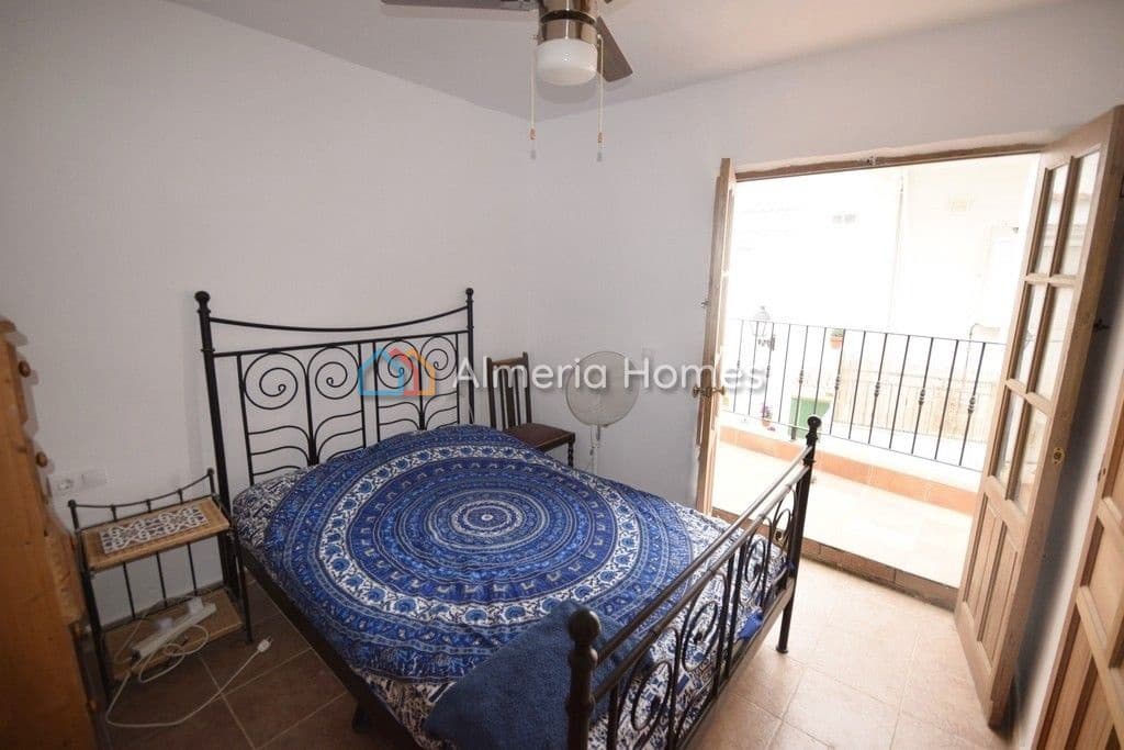 4 soveværelse Byhus til salg i Sierro - € 79.950 (Ref: 3545223)