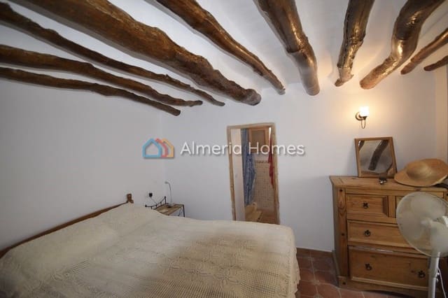 4 soveværelse Byhus til salg i Sierro - € 79.950 (Ref: 3545223)