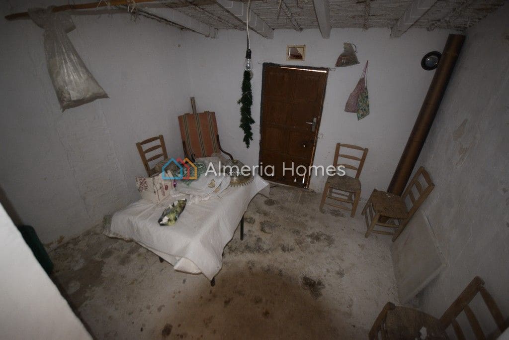 4 slaapkamer Huis te koop in Lijar - € 65.000 (Ref: 3560354)