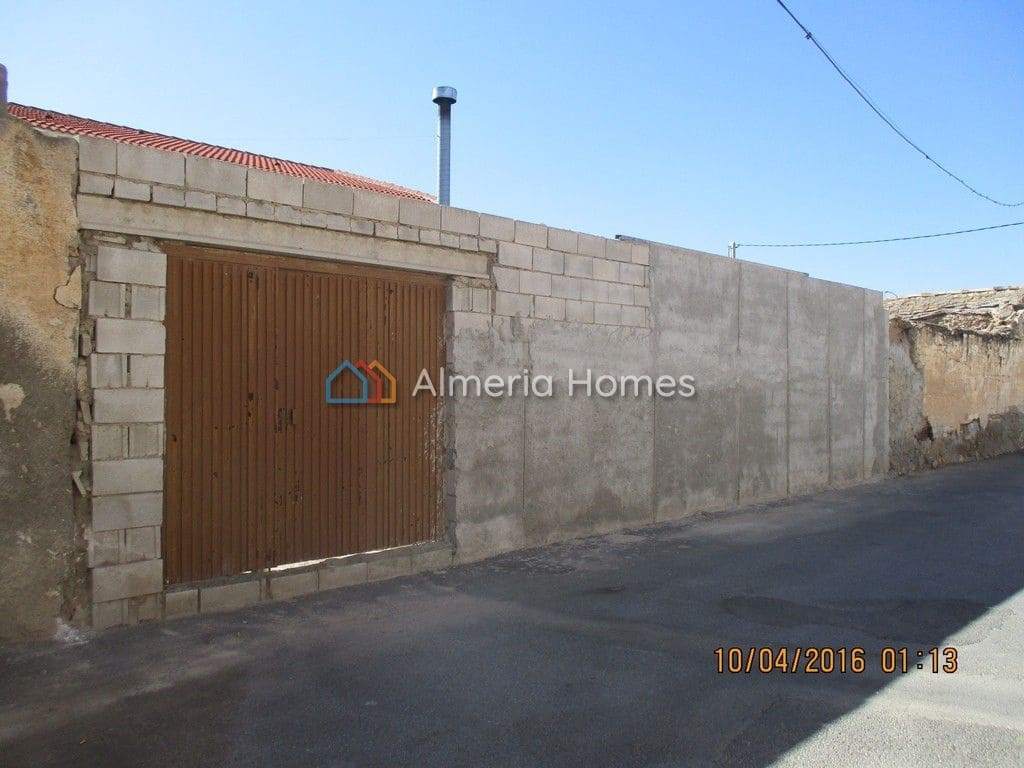 4 soveværelse Byhus til salg i Albox med garage - € 129.950 (Ref: 3593131)