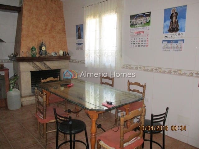 4 soverom Hus til salgs i Albox med garasje - € 129 950 (Ref: 3593131)