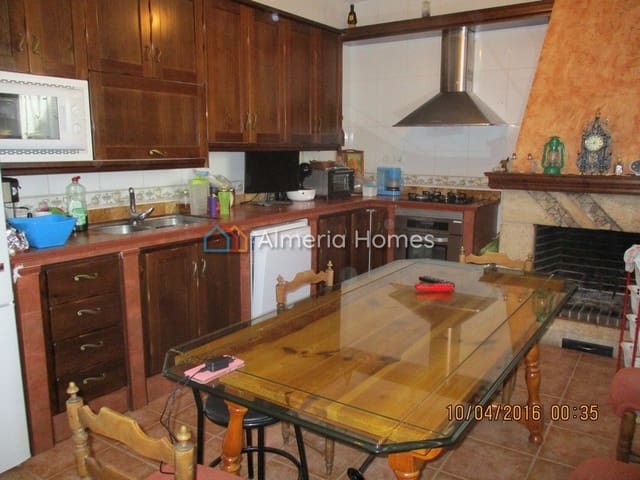 4 soverom Hus til salgs i Albox med garasje - € 129 950 (Ref: 3593131)