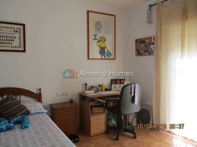 4 soverom Hus til salgs i Albox med garasje - € 129 950 (Ref: 3593131)