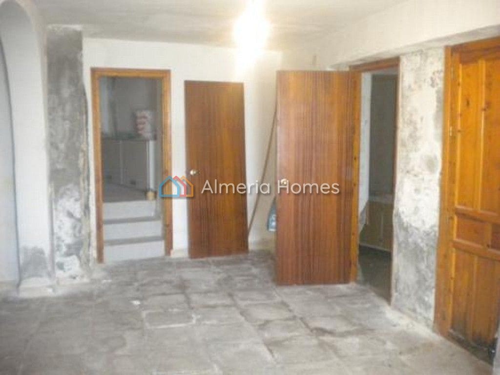 6 soveværelse Byhus til salg i Lucar - € 53.000 (Ref: 3596094)