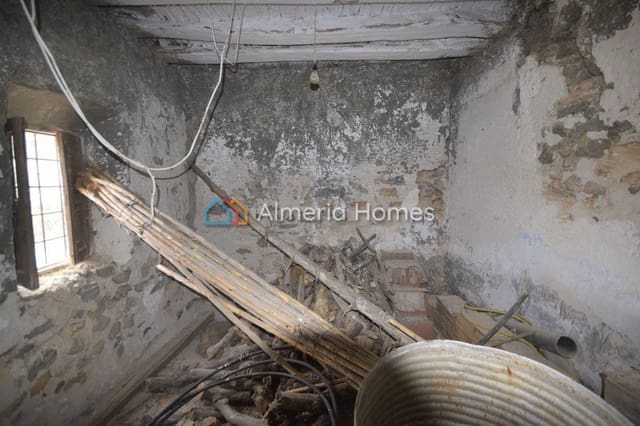 4 soverom Finca/Herregård til salgs i Arboleas - € 95 000 (Ref: 3938699)