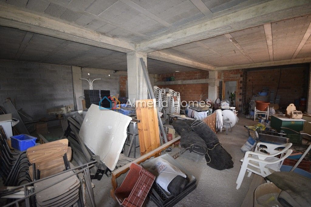 Gewerbe zu verkaufen in La Alfoquia - 900.000 € (Ref: 4052798)