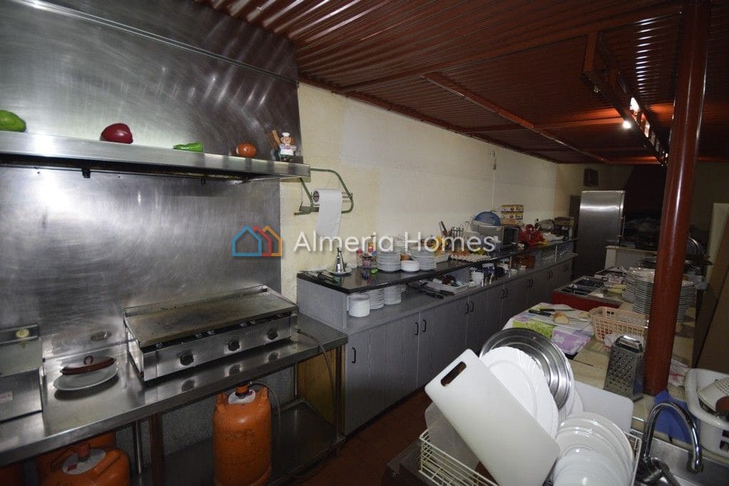 Gewerbe zu verkaufen in La Alfoquia - 900.000 € (Ref: 4052798)