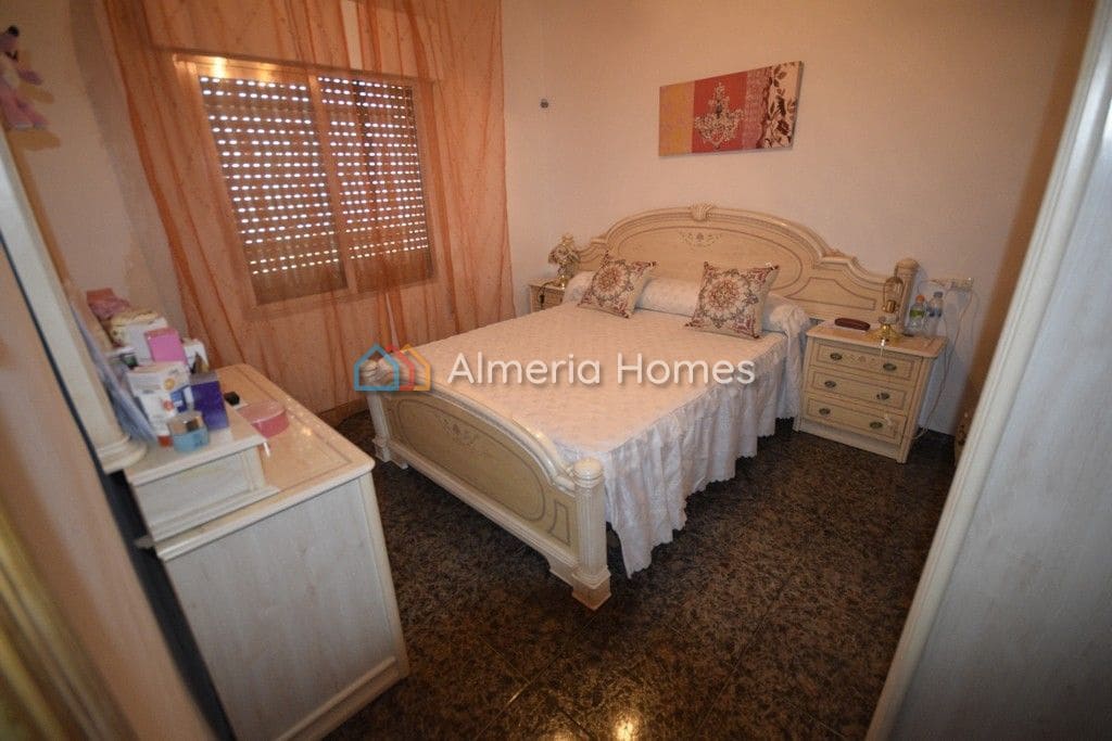 4 bedroom Townhouse for sale in Albox - € 68,000 (Ref: 4172313)
