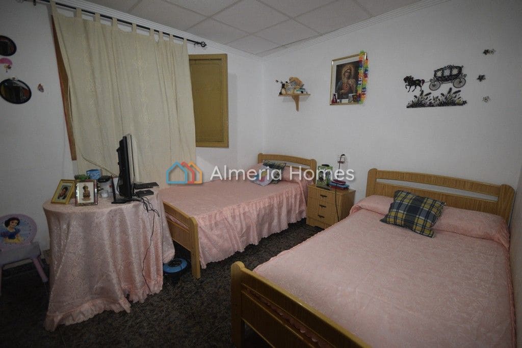 4 bedroom Townhouse for sale in Albox - € 68,000 (Ref: 4172313)