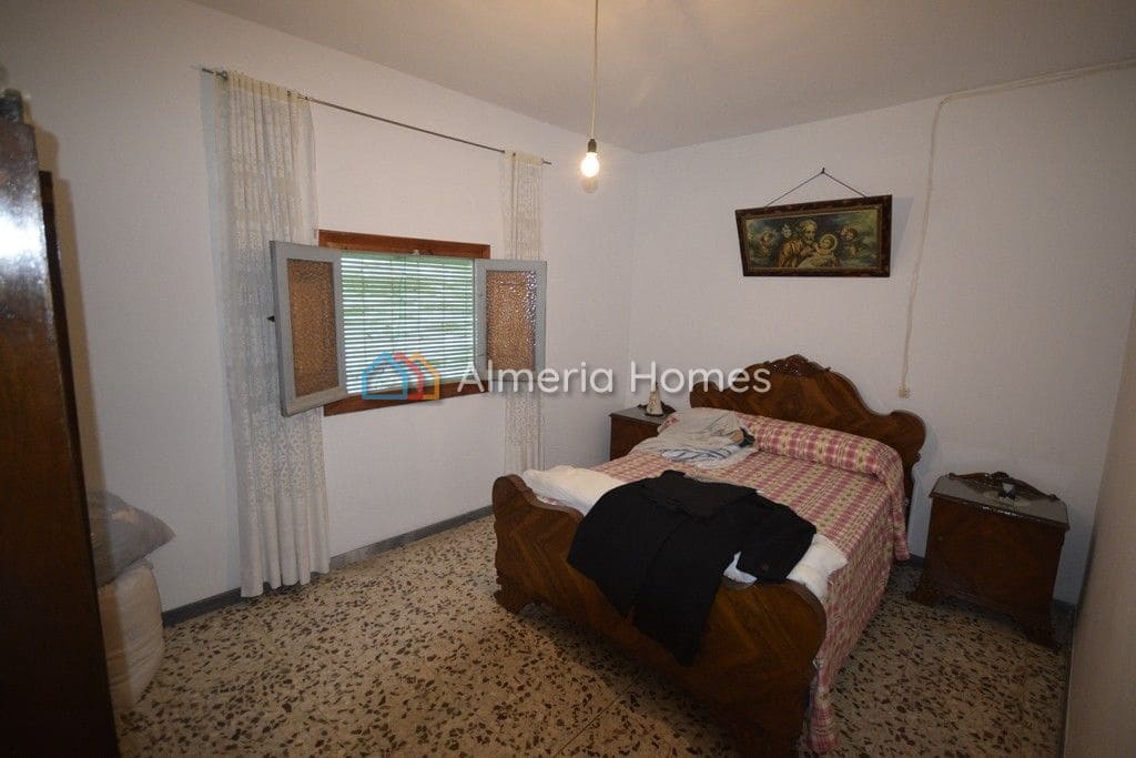 4 quarto Casa em Banda para venda em Purchena - 75 000 € (Ref: 4290759)