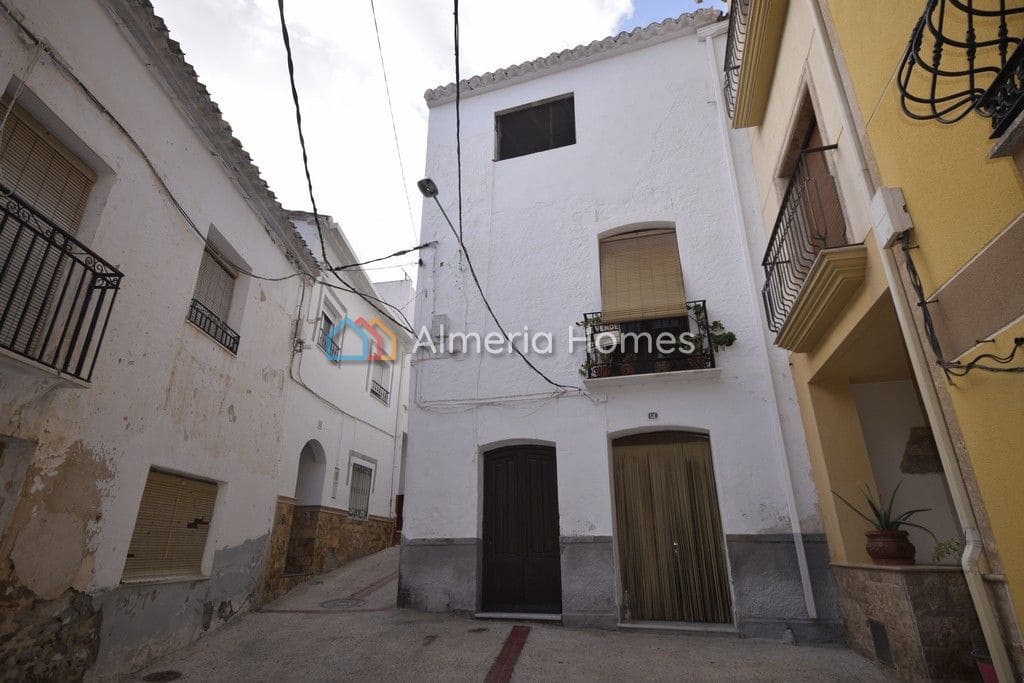 4 quarto Casa em Banda para venda em Purchena - 75 000 € (Ref: 4290759)