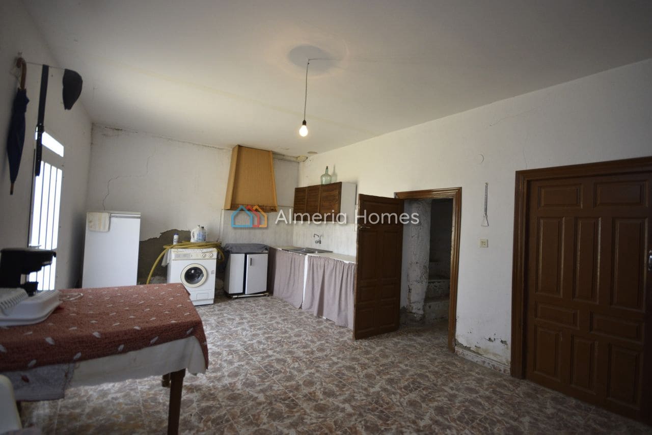3 bedroom Finca/Country House for sale in Albox with garage - € 58,950 (Ref: 4306869)