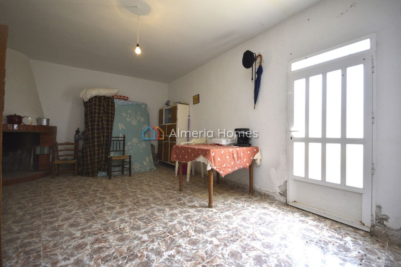 3 bedroom Finca/Country House for sale in Albox with garage - € 58,950 (Ref: 4306869)