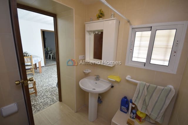 3 soverom Finca/Herregård til salgs i Albox med garasje - € 58 950 (Ref: 4306869)