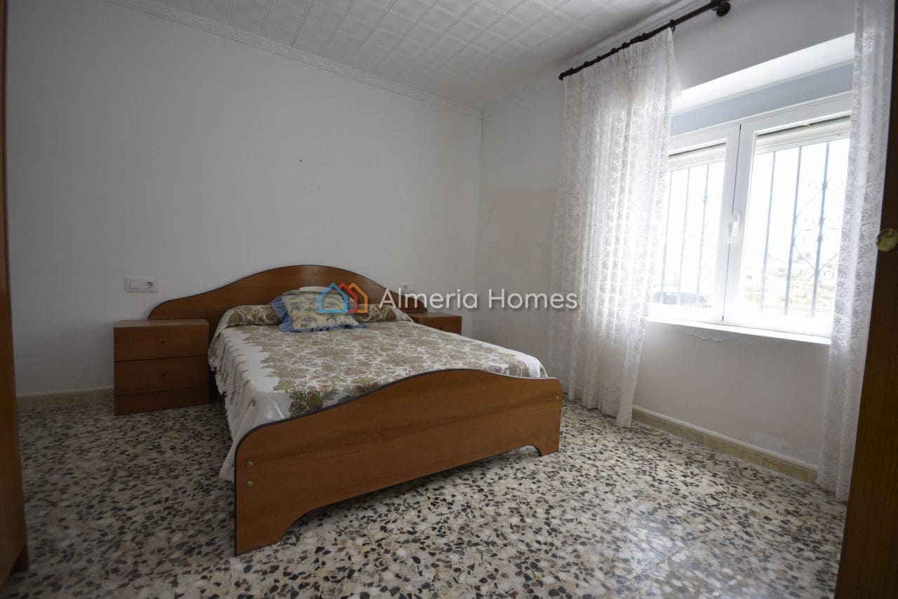 3 bedroom Finca/Country House for sale in Albox with garage - € 58,950 (Ref: 4306869)