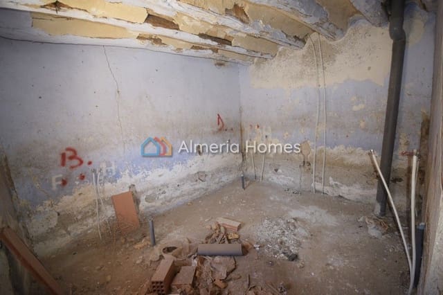 Finca/Casa di Campagna in vendita in Oria - 39.000 € (Rif: 4308645)