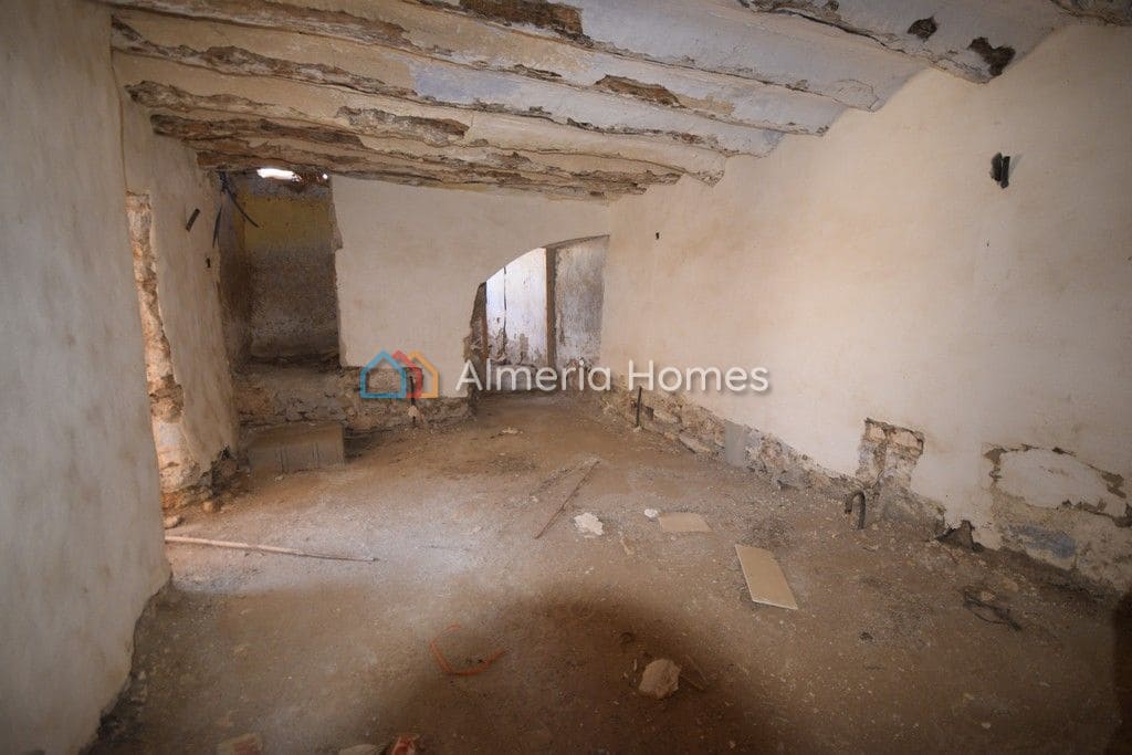 Finca/Casa di Campagna in vendita in Oria - 39.000 € (Rif: 4308645)