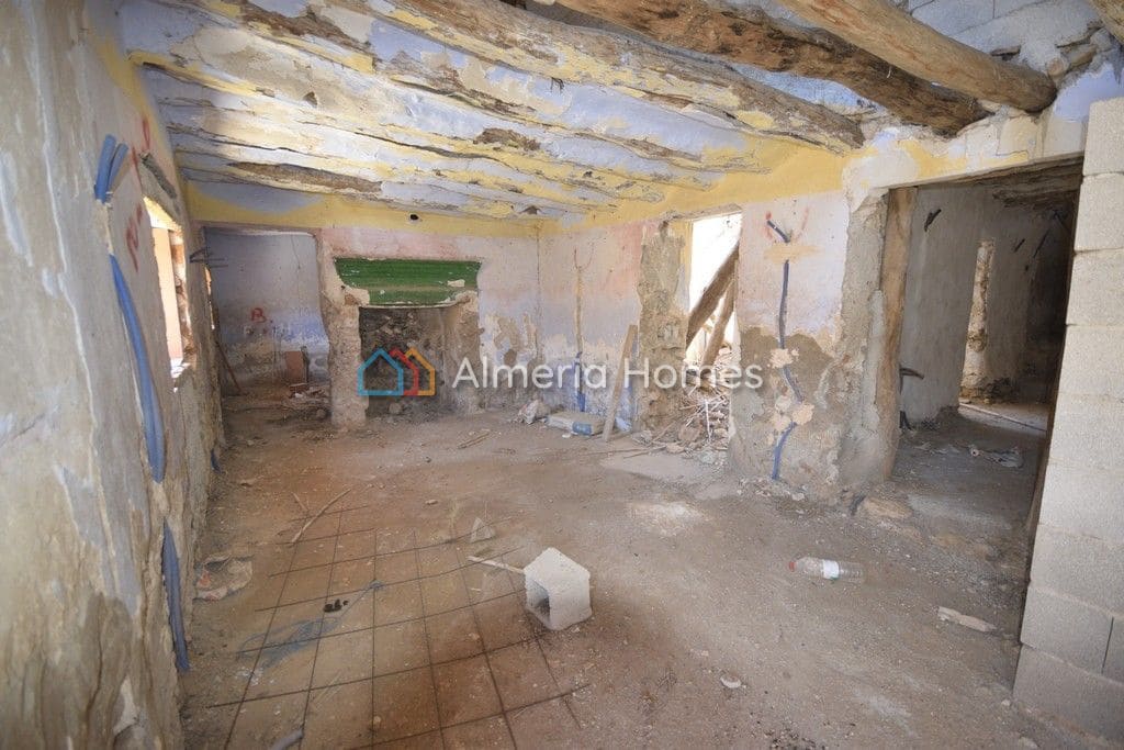 Finca/Casa di Campagna in vendita in Oria - 39.000 € (Rif: 4308645)