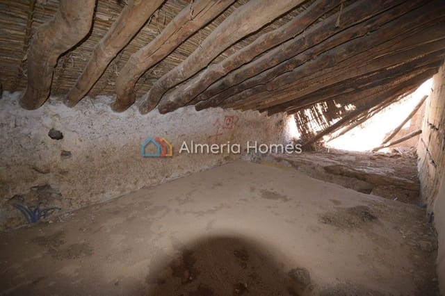 Finca/Casa di Campagna in vendita in Oria - 39.000 € (Rif: 4308645)