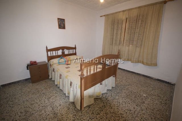 4 soveværelse Byhus til salg i Fines - € 74.995 (Ref: 4316658)