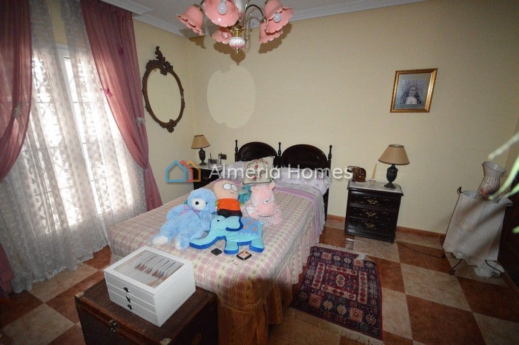 3 bedroom Townhouse for sale in Zurgena - € 239,000 (Ref: 4319885)