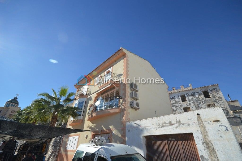 3 bedroom Townhouse for sale in Zurgena - € 239,000 (Ref: 4319885)