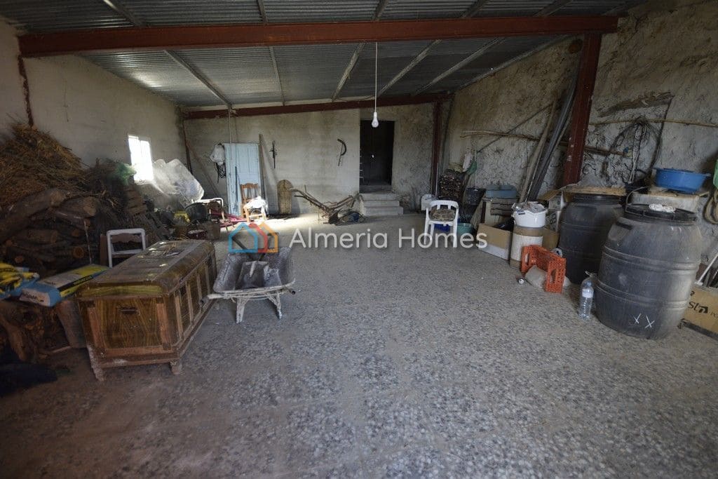 4 bedroom Finca/Country House for sale in El Bancalejo - € 95,000 (Ref: 4319886)