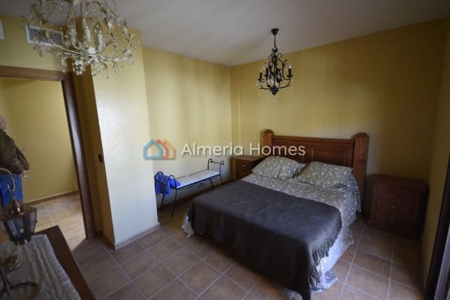 4 sypialnia Dom na sprzedaż w Arboleas z basenem - 320 000 € (Ref: 4489465)