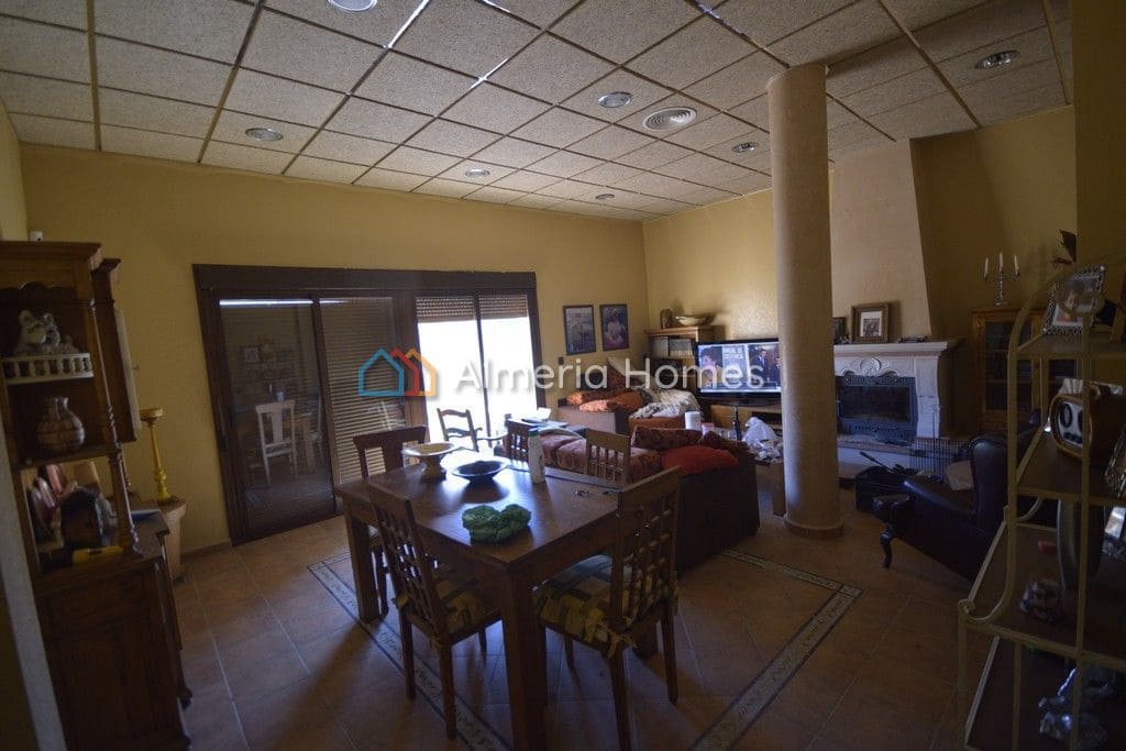 4 soverom Hus til salgs i Arboleas med svømmebasseng - € 320 000 (Ref: 4489465)