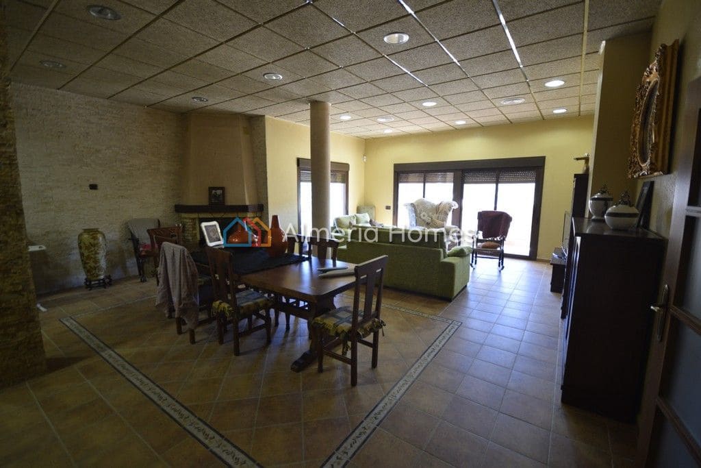 4 soverom Hus til salgs i Arboleas med svømmebasseng - € 320 000 (Ref: 4489465)