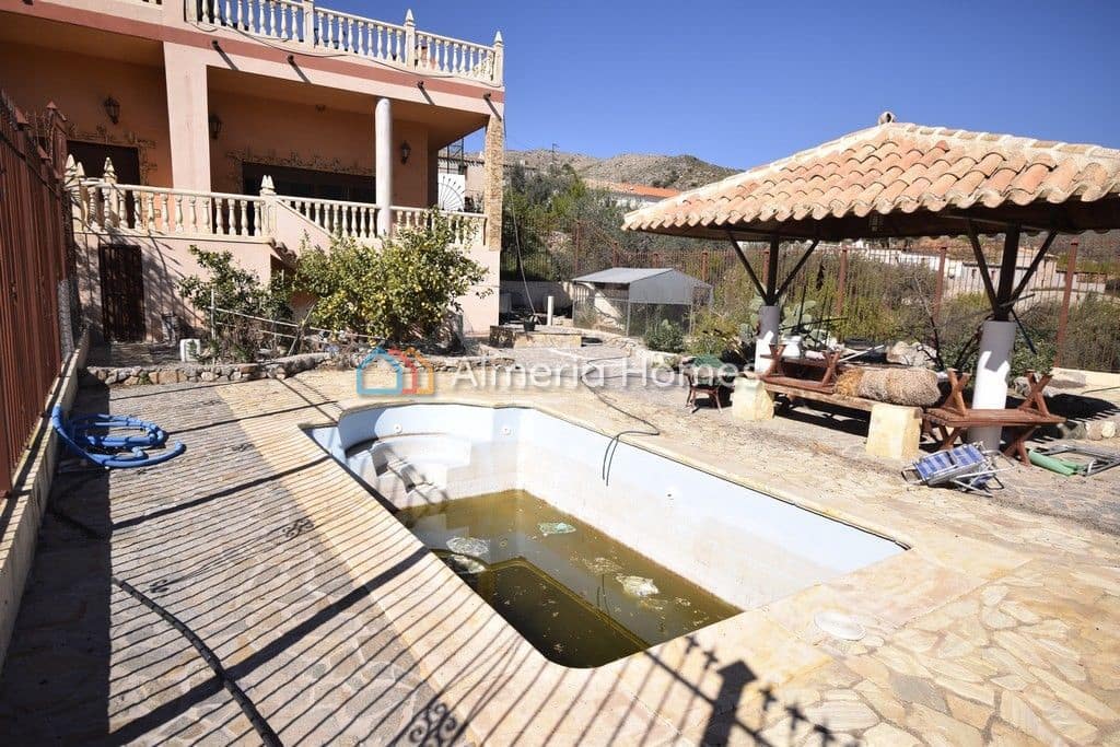 4 soverom Hus til salgs i Arboleas med svømmebasseng - € 320 000 (Ref: 4489465)