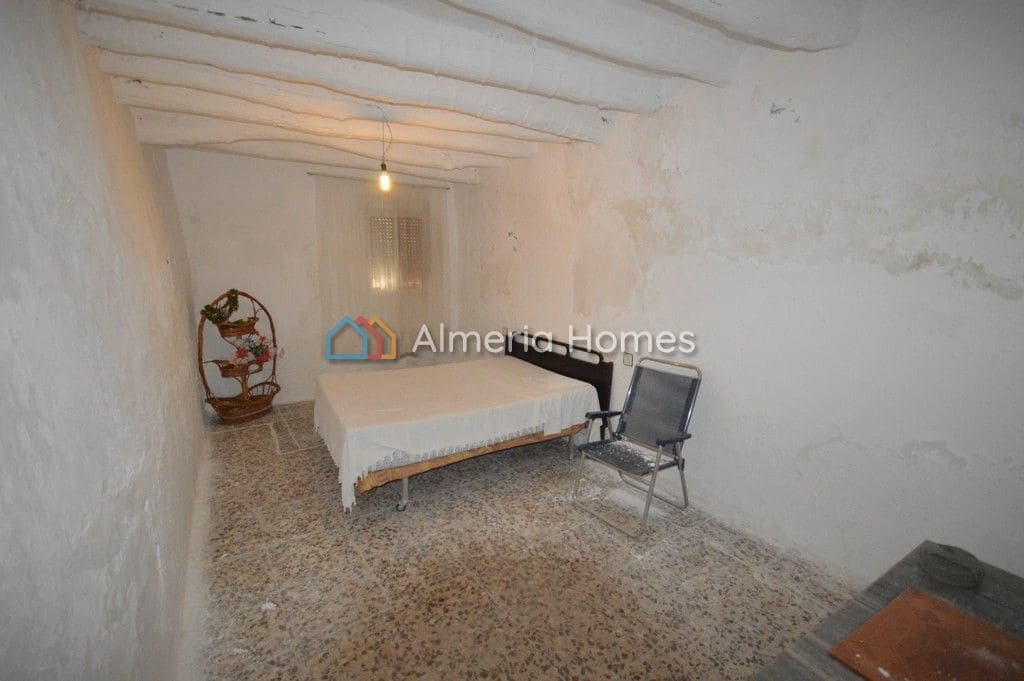 6 soveværelse Byhus til salg i Sufli - € 85.000 (Ref: 4517685)