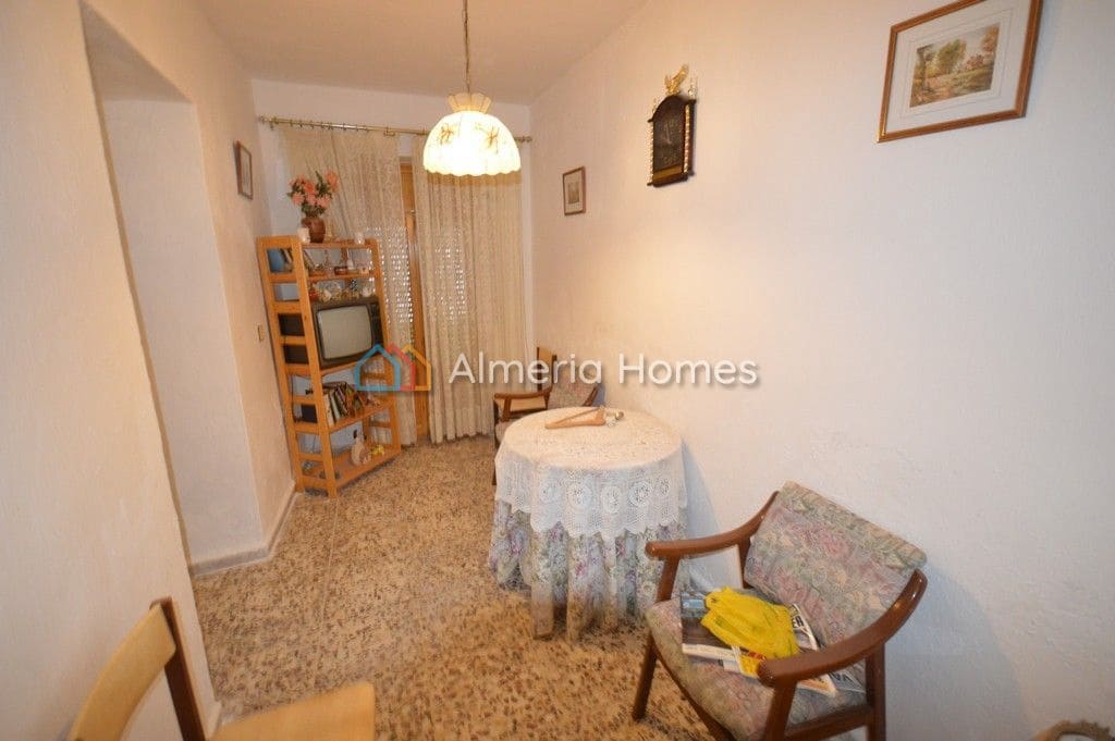 6 soveværelse Byhus til salg i Sufli - € 85.000 (Ref: 4517685)