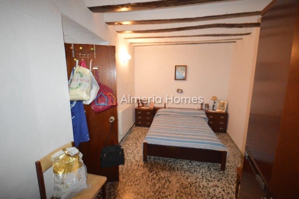 6 soveværelse Byhus til salg i Sufli - € 85.000 (Ref: 4517685)