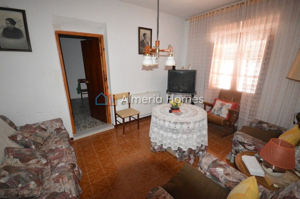 6 soveværelse Byhus til salg i Sufli - € 85.000 (Ref: 4517685)